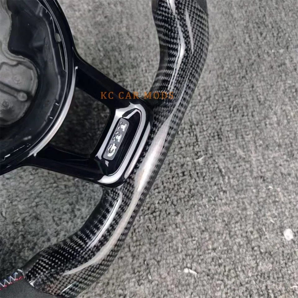 Volante de gamuza de fibra de carbono personalizado para Volkswagen Golf GTI 2013-2020 Foto 3 de 4