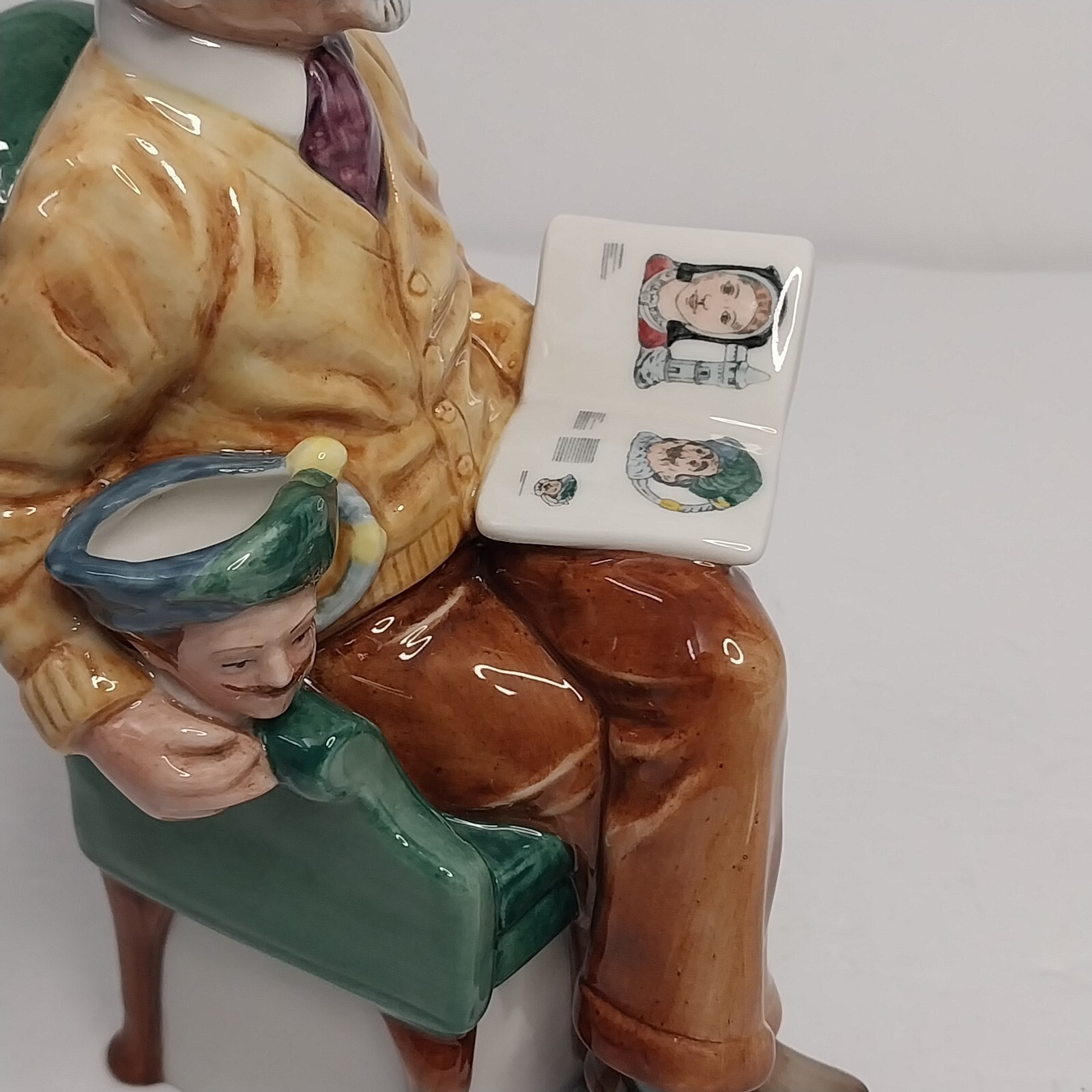 2 ROYAL DOULTON Figurines "Prized Possession" & "Pride & Joy" HN2942