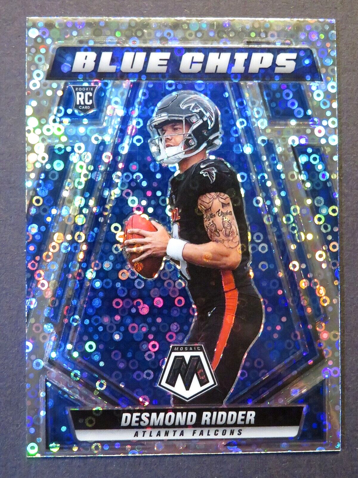 2022 Panini Mosaic No Huddle Desmond Ridder Blue Chips Disco Rookie Card Falcons