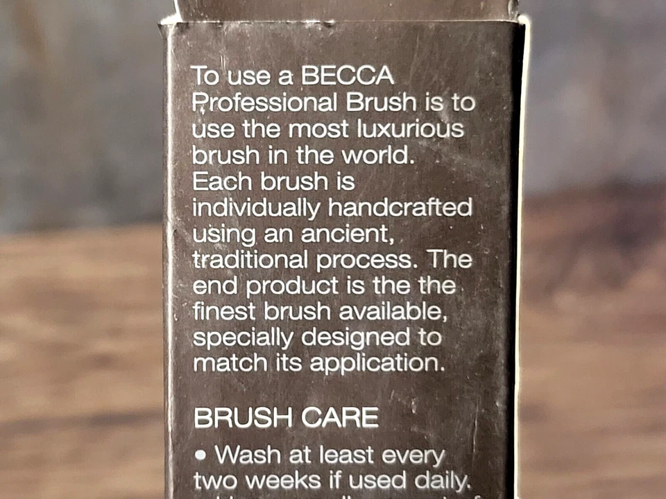 Base Becca / cepillo corrector #58 ~ tamaño completo nuevo en caja desgaste de estante Foto 4 de 4