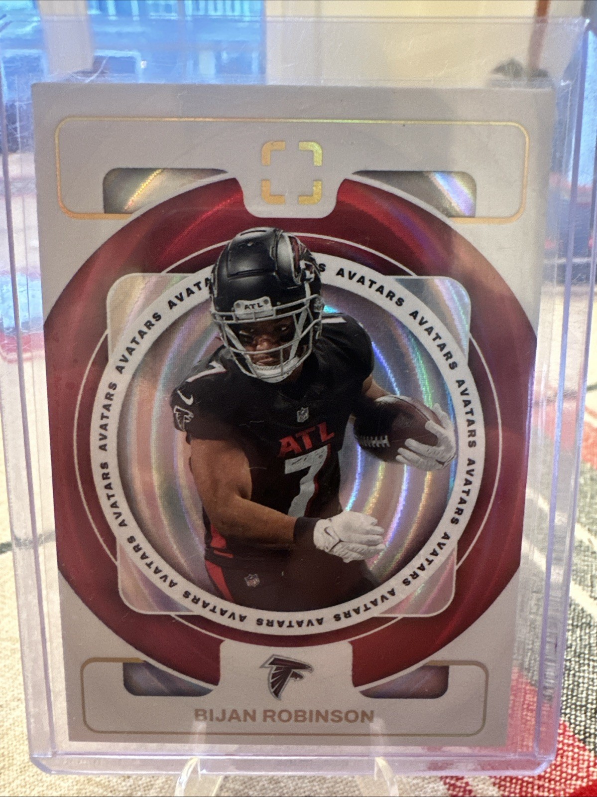 2024 Panini Photogenic Avatars SSP Bijan Robinson Rare Case Hit