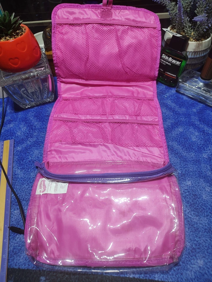 Estuche de transporte de viaje Shopkins triple compartimento de almacenamiento fácil de transportar y guiar Foto 4 de 4