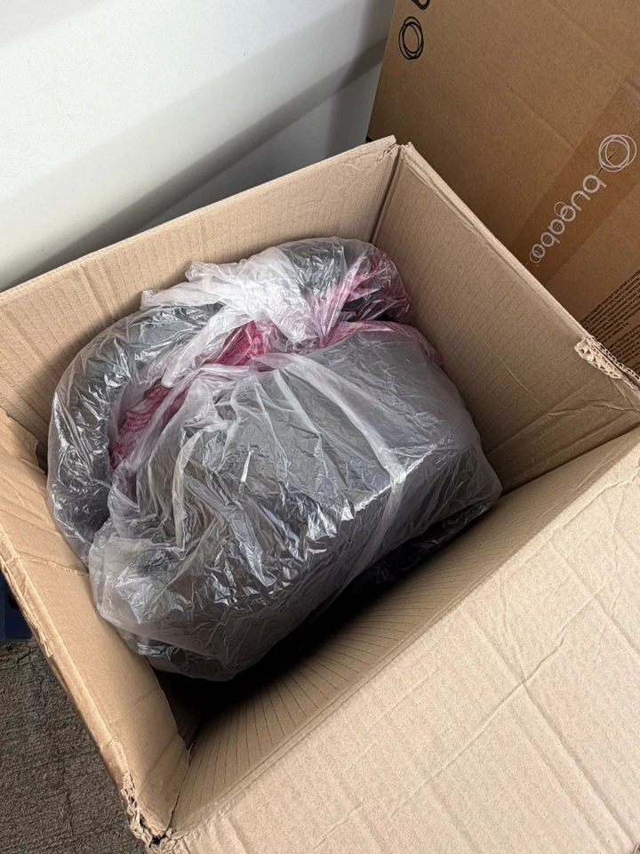 New boxed Bugaboo Dragonfly full travel system in Forest or black  - Image 3 of 4