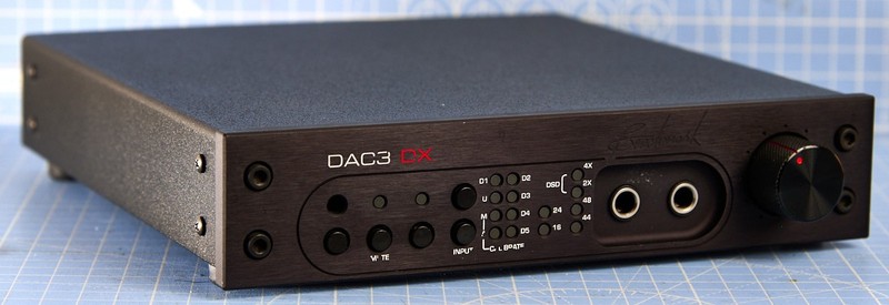 Benchmark DAC3-DX Digital to Analog Convertor and Headphone Amplifier