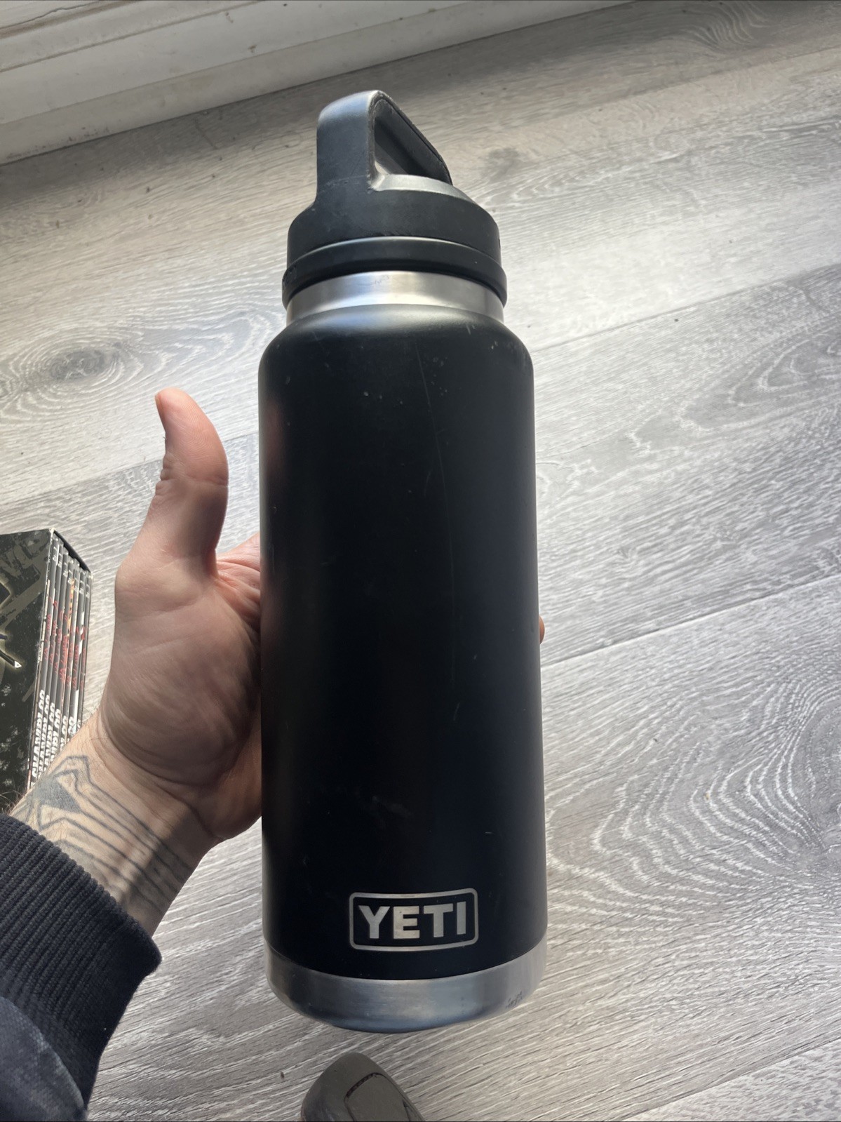 Black Chug Cap With Handle Read