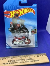 2018 Hot Wheels Tred Shredder ~ Red ~ New