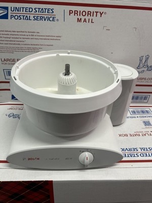 Bosch 800 W White Universal Plus Stand Mixer MUM6N10UC/01 - Missing Lid/ Blender