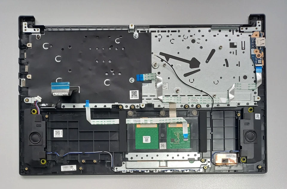 Asus Vivobook Go 15 E1504F Handauflage Tastatur AZERTY 13NB0ZT2P03011 - Bild 2 von 4