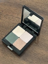 Trish McEvoy Makeup Wardrobing Refillable Compact 2 with 4 Eye Shadows