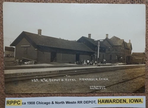 RPPC ca 1908 Chicago & North Westn RR DEPOT, HAWARDEN, IOWA. POSTCARD REAL PHOTO