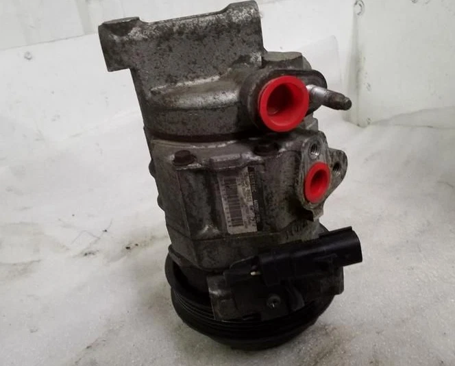 Dodge Challenger 2008-2010 5,7 L aire acondicionado compresor de aire acondicionado Foto 2 de 3