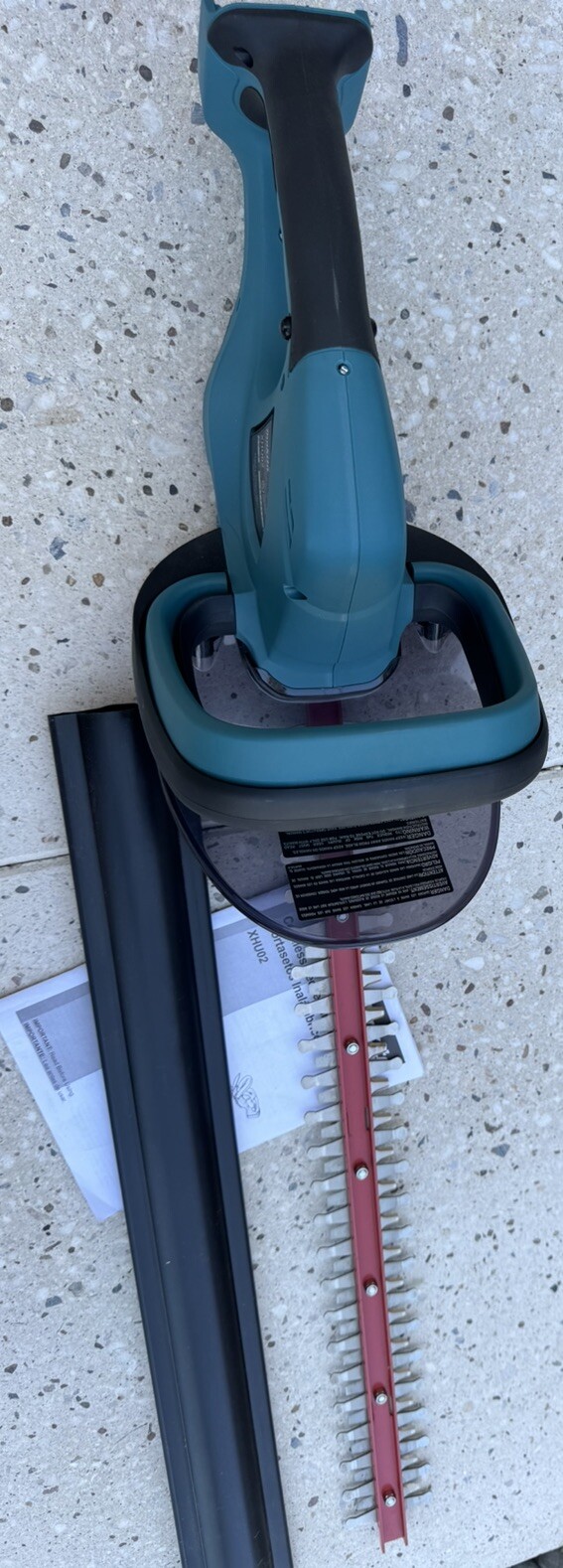 Makita 18v hedge trimmer XHU02 with sheath (Bare Tool Only) New Open