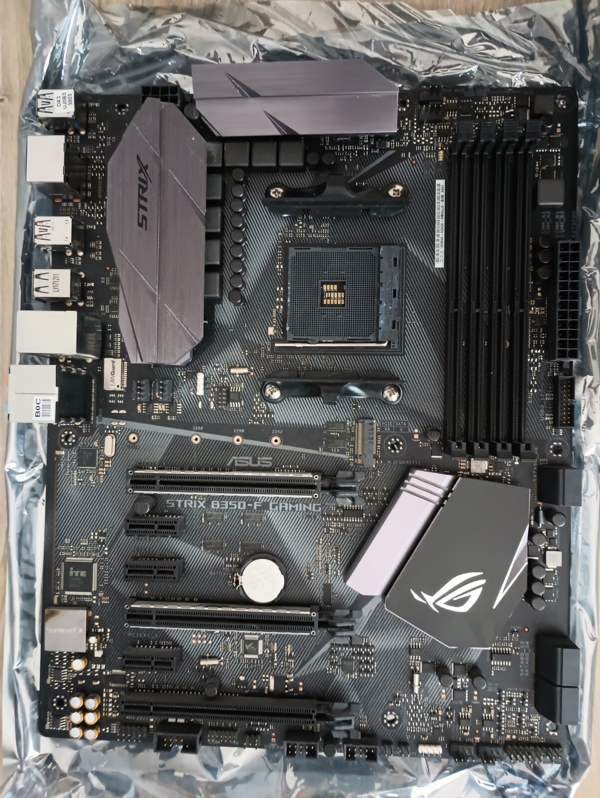 値段入力間違い！20000円 RYZEN7 1800X + ROG STRIX B350-F GAMING