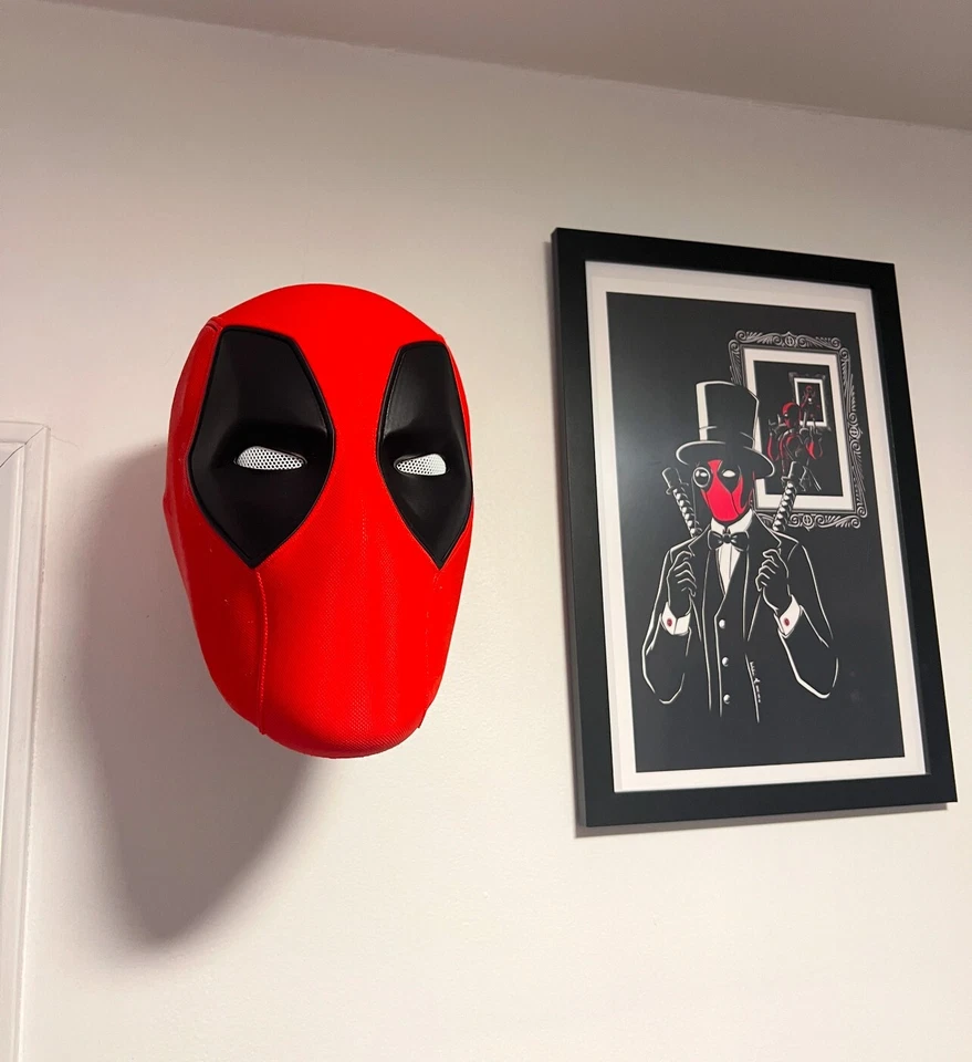 Wall-Mounted Skull Helmet Display Stand – Perfect for Motorcycle and Cosplay - Image 4 of 4