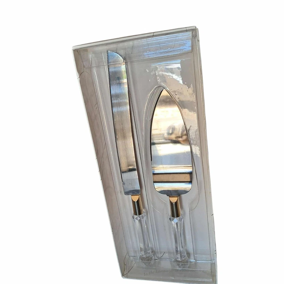 Elegante juego de cuchillos y servidores vintage para pasteles de boda Lillian Rose Foto 3 de 4