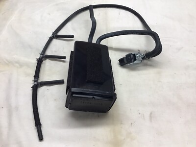 Kawasaki Z900RS OEM anthrazit Verdampfungskanister, Ventil und Rohrleitungen 