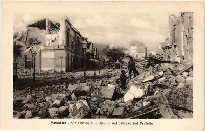 CPA AK MESSINA Via Garibaldi, Ruinen des Palastes des Präfekten ITALIEN (494662)
