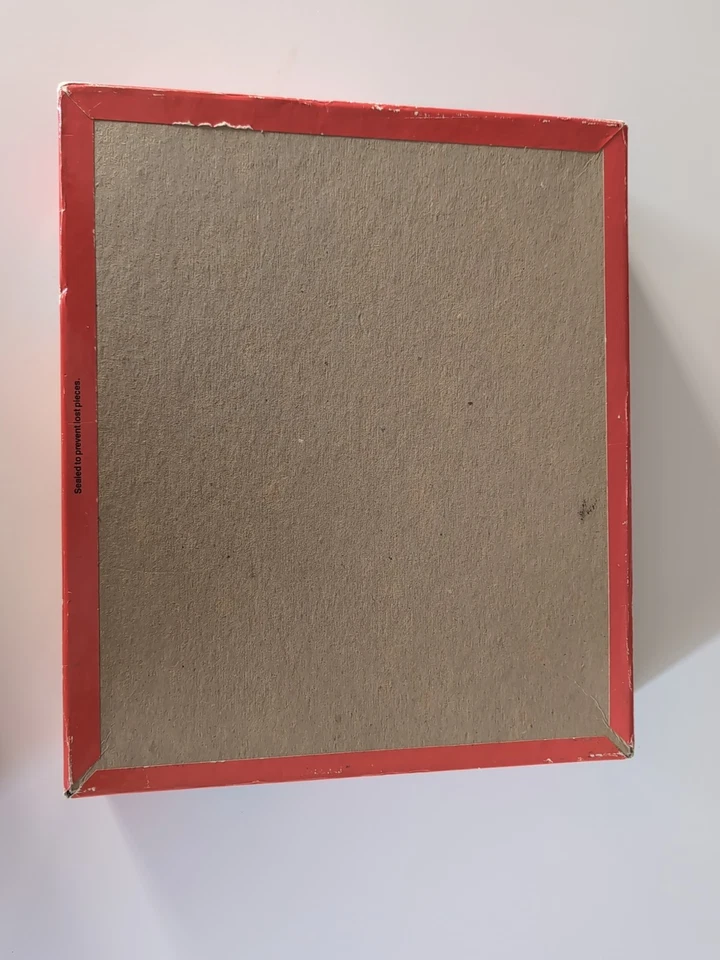 Rompecabezas Mb Charles Wysocki "Wescott's Black Cherry Harbor" 1.000 piezas *Vintage*NUEVO EN CAJA Foto 2 de 4