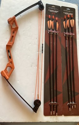 Bear Apprentice Youth Archery Bow Orange 2 New Sets Of Arrows  Nice