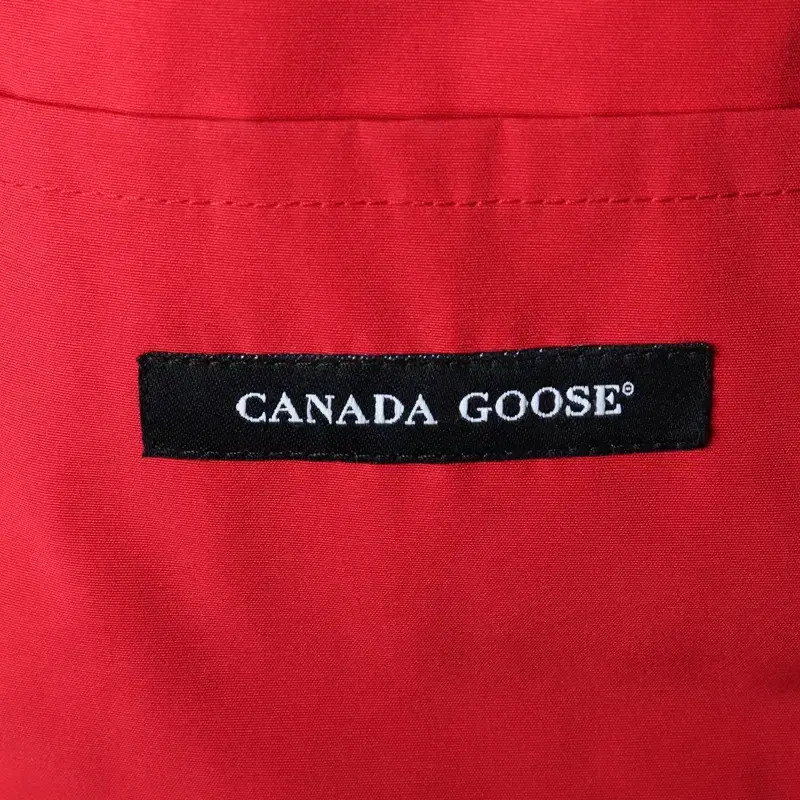 Canada Goose Padding Jacket, Red, M-L, Unisex - Pre-Owned thumbnail 7