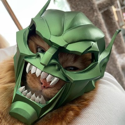 3D-Printed Green Goblin Helmet for Cats
