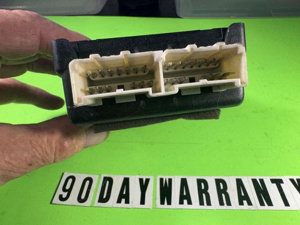 Used Ford Crown Victoria Steering Control Module – 2003-2004 (3W7F-3F712-AE)