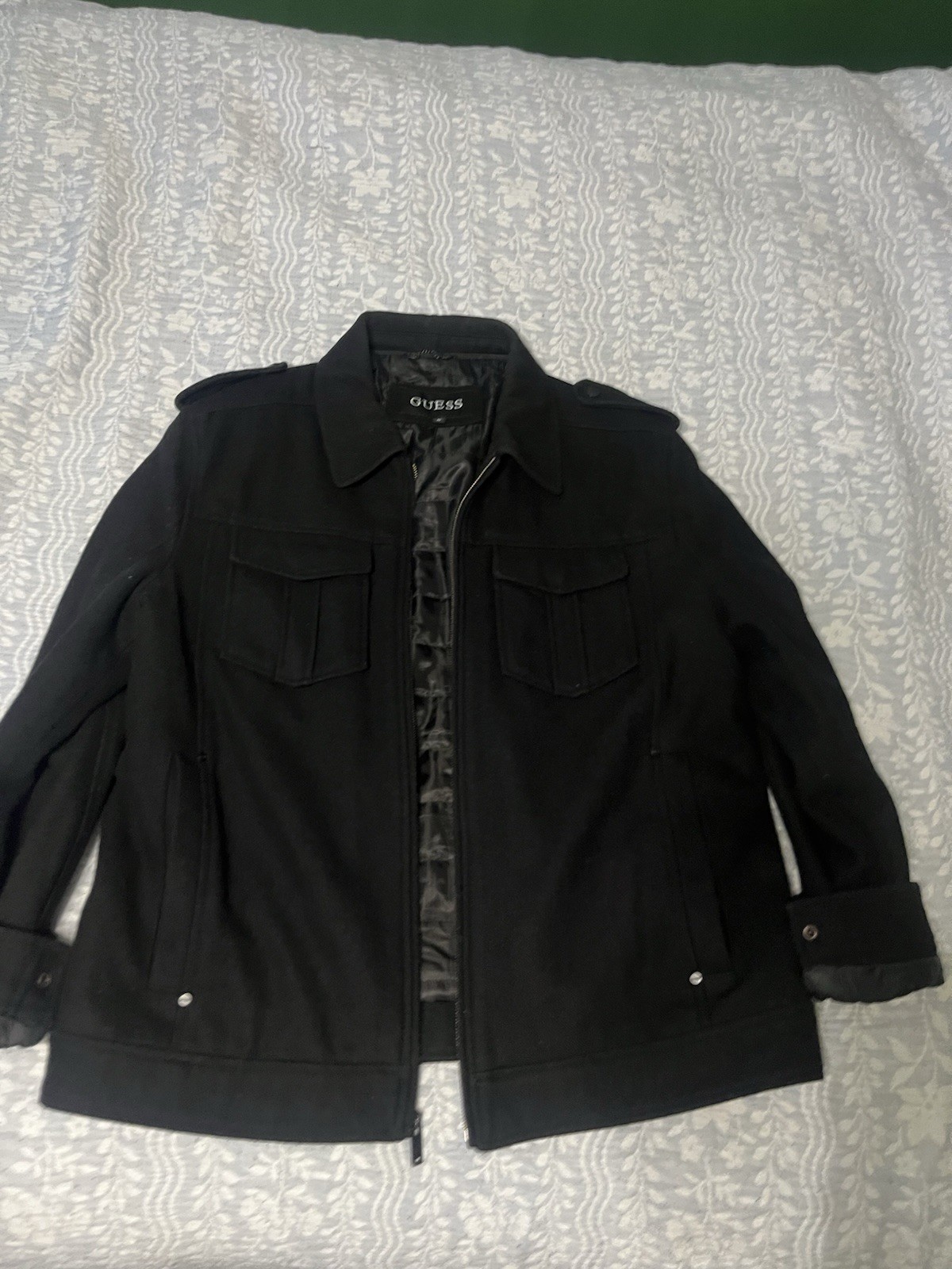 Guess Heavyweight Jacket Extra Large Men’s Black ZIPPER BROKEN