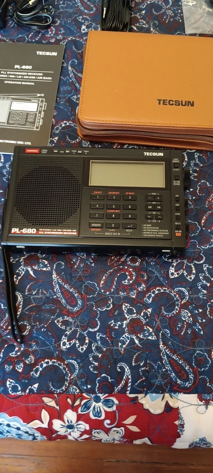 Tecsun PL-680 С чехлом отличное состояние товара. - Изображение 2 из 4