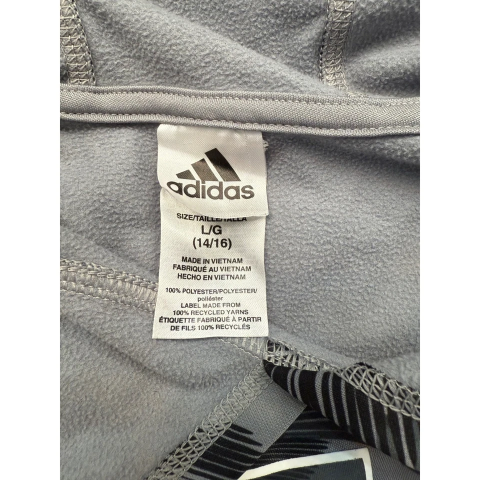 Moletom pulôver Adidas Youth grande 14/16 com capuz cinza preto estampa camuflada - Imagem 3 de 3