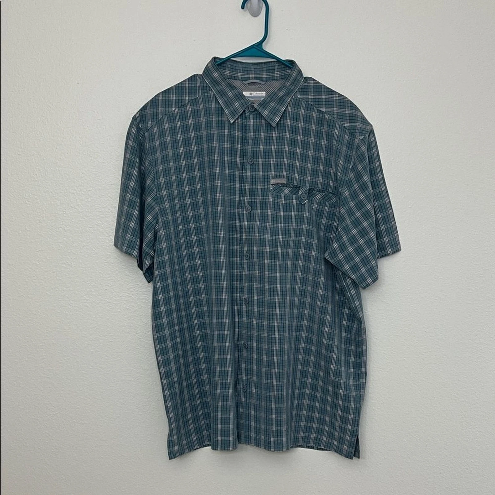 Green plaid Columbia PFG short-sleeve fishing shirt Large