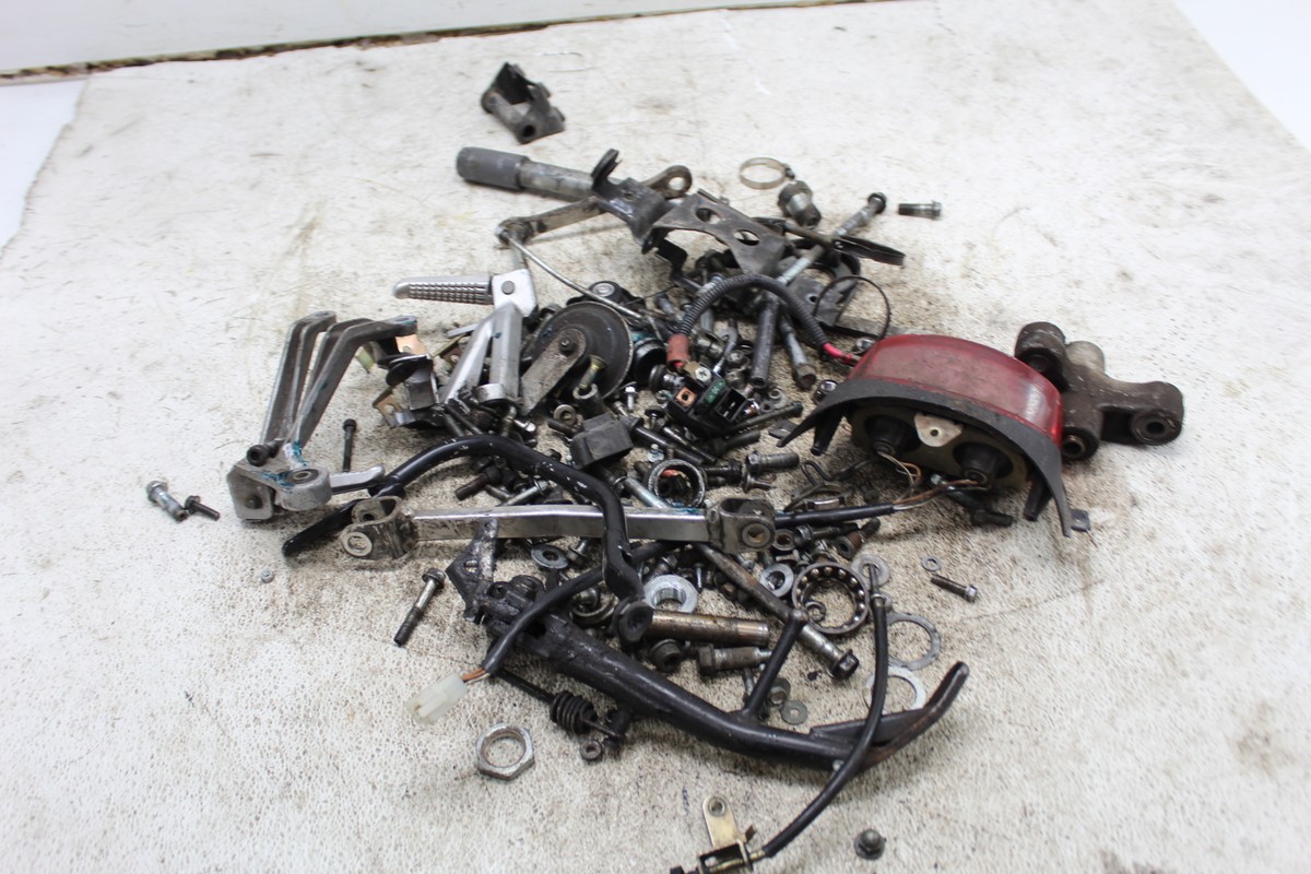 97-00 SUZUKI GSXR600 PARTS AND HARDWARE LOT | eBay