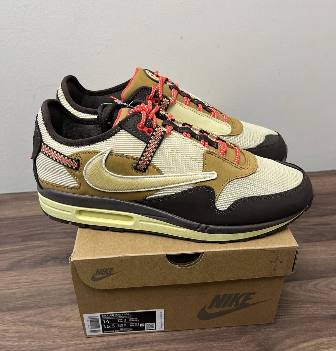 Size    Nike Air Max 1 x Travis Scott Low Baroque Brown