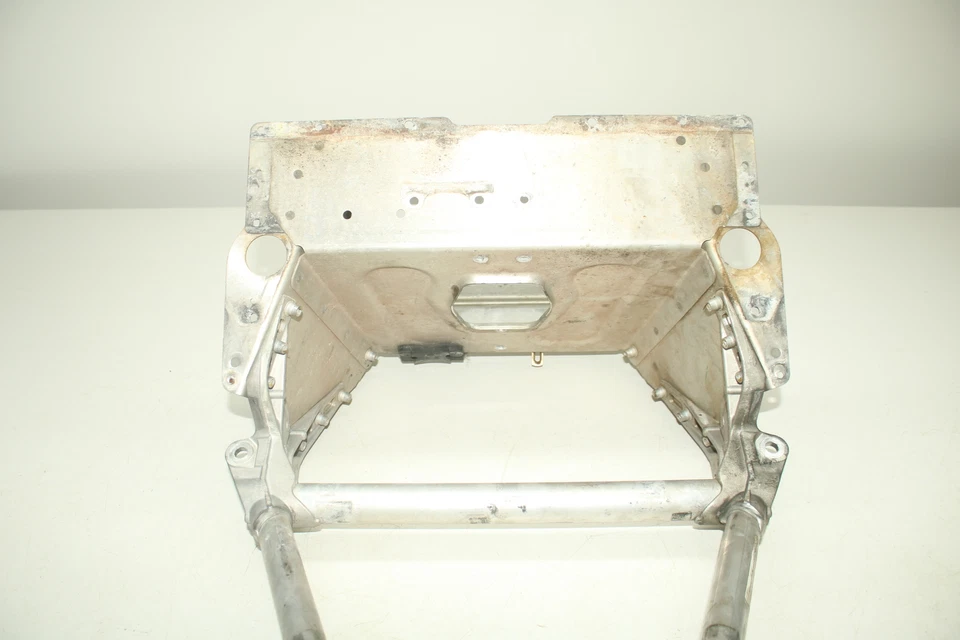 2009 Ski-doo Mxz Renegade 600 Etec Xp S Module Suspension Frame Support - Image 2 of 4