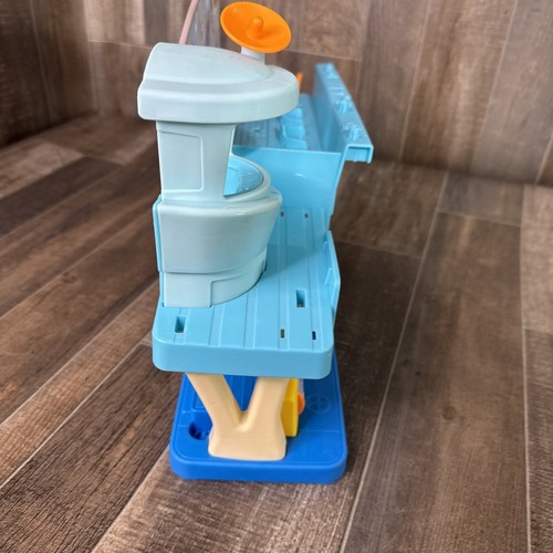 Fisher-Price Little People Toddler Toys Everyday Adventures Airport Playset - Picture 6 of 12