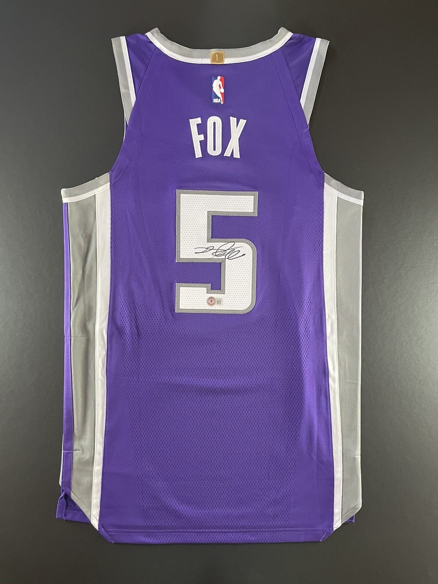 De'Aaron Fox Signed Game Issued Sacramento Kings Nike Jersey