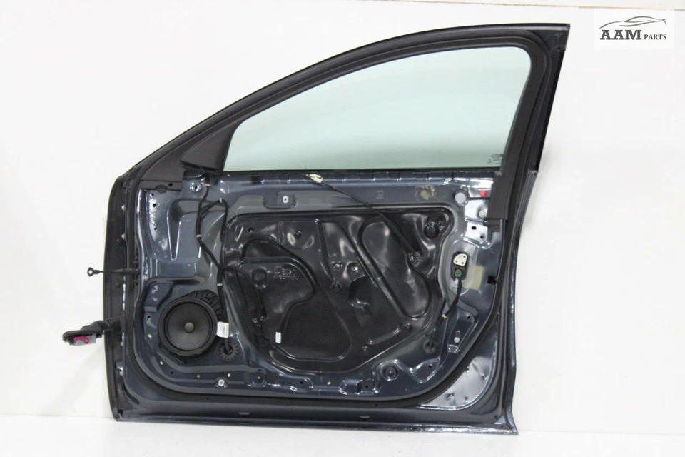 Chevrolet Malibu 2016-2024 puerta delantera derecha carcasa sombra oscura metálica OEM Foto 2 de 4
