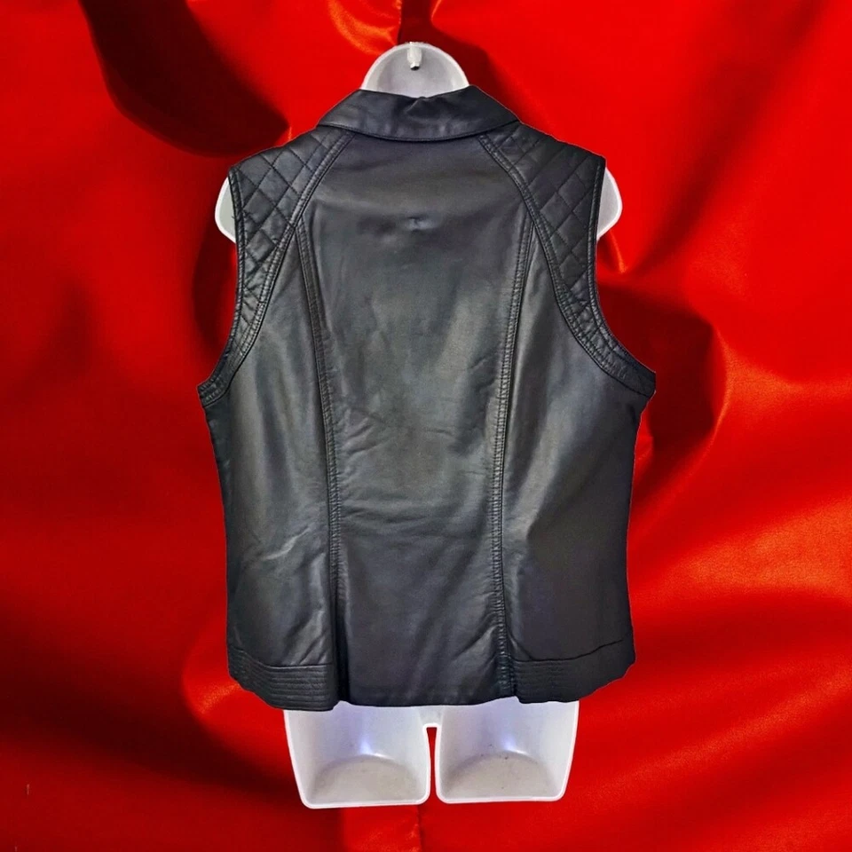 背心 OSO 休闲仿皮绗缝细节拉链和扣前领加 1X 全新 — 第 2/4 张图片