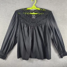 Torrid 1 Women Upper Shoulder Chest Crochet And Cuffs Accent Top 1X Black Loose