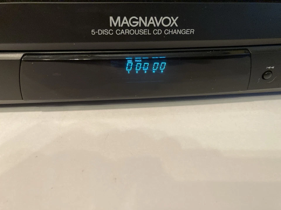 Magnavox 5 Disc CD Changer. CDC 725. Tested. With Remote. - Image 4 of 4