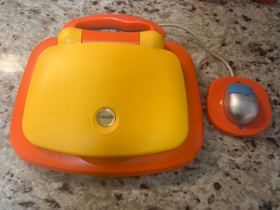 Vtech Tote and Go Laptop Deluxe Kids Toy TESTED AND WORKS, NO BATTERIES