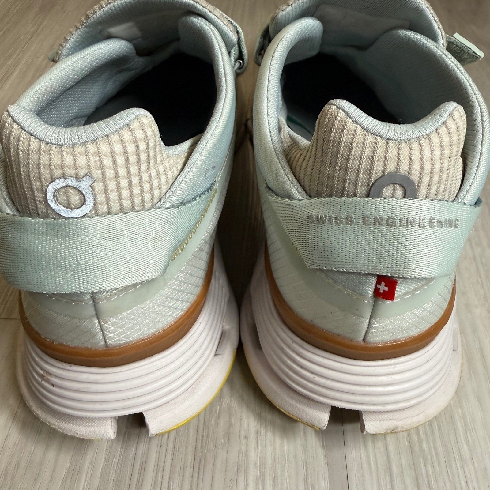 On Cloud Cloudnova Wrap Womens Running Shoes Athl… - image 4