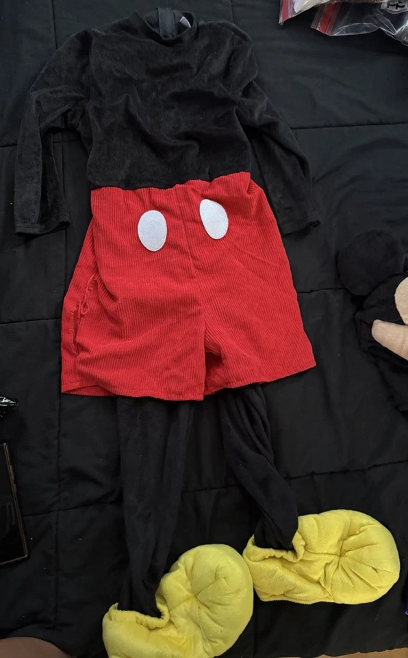 Disney Store Disfraz Mickey Mouse Mickey y sus amigos niño pequeño 5T-6T Foto 2 de 3