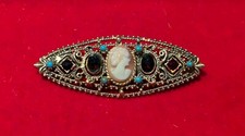 Broche de barra de filigrana vintage Florenza tono dorado tallado a mano camafeo estrás 2,5"