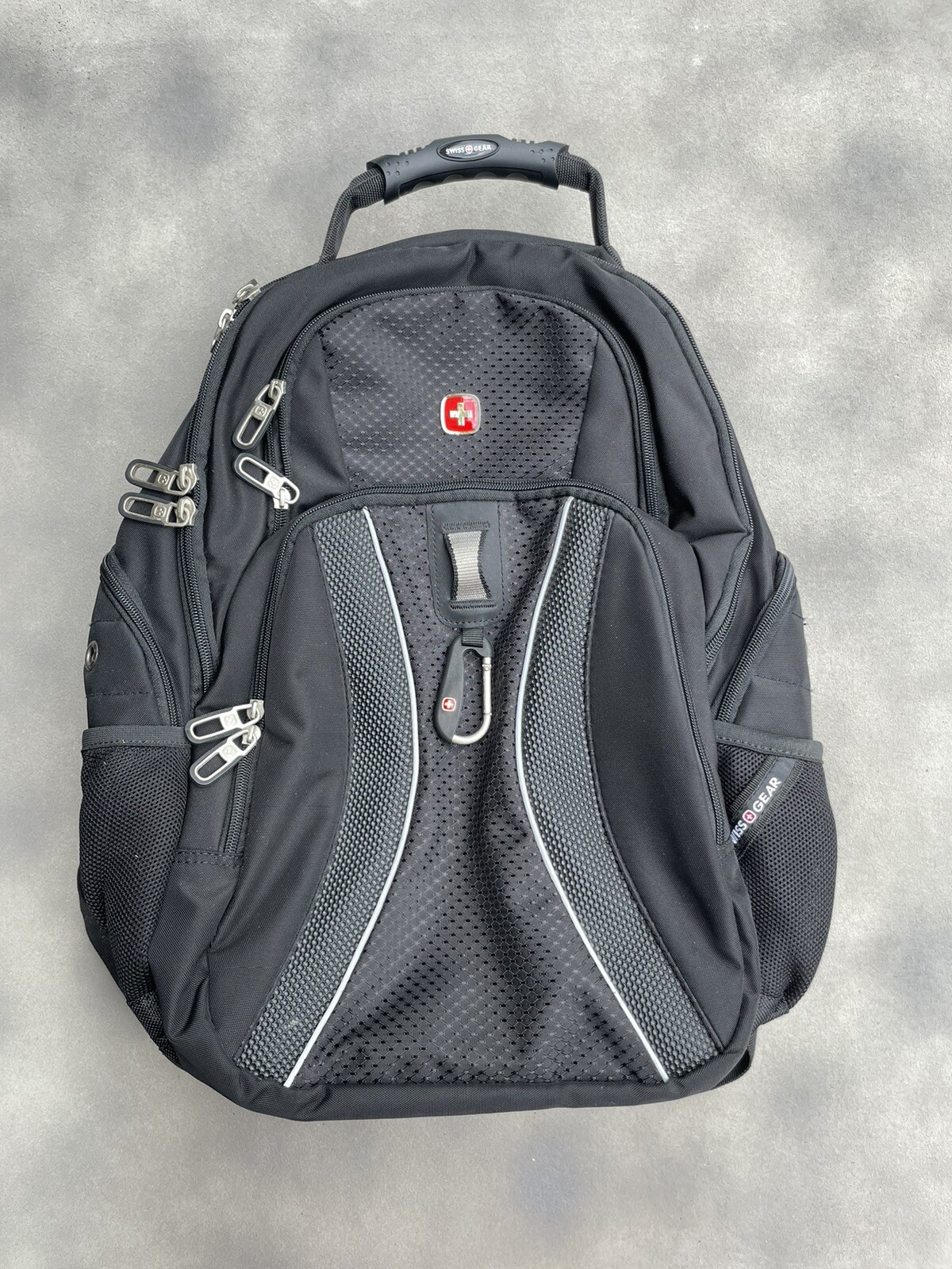 Swiss Gear Airflow Scan Smart Padded Laptop Backpack Full Size Bag in Black