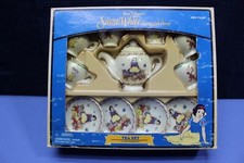 New never opened - Vtg Snow White 13 pc. Childs Porcelain tea set Schylling