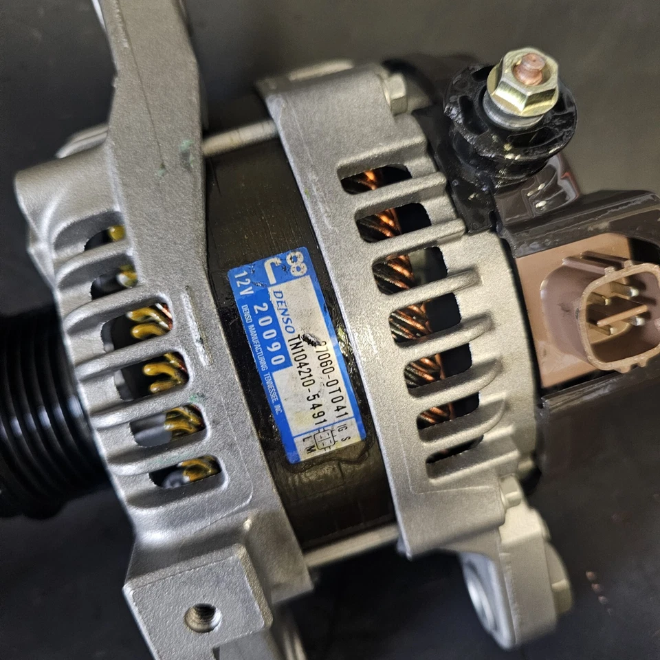 Toyota Matrix L4 2009 2010 1,8 litros 100 amperios alternador OEM reman por casa rodante Foto 2 de 4