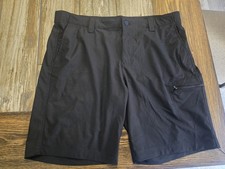 ZeroXposur Men s Black Hiking/Performance Shorts Size 38 Lightweight Zip Pocket