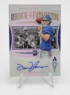  2019 Panini Passing The Torch #RE-DJ Daniel Jones Rookie Revolution Auto /25