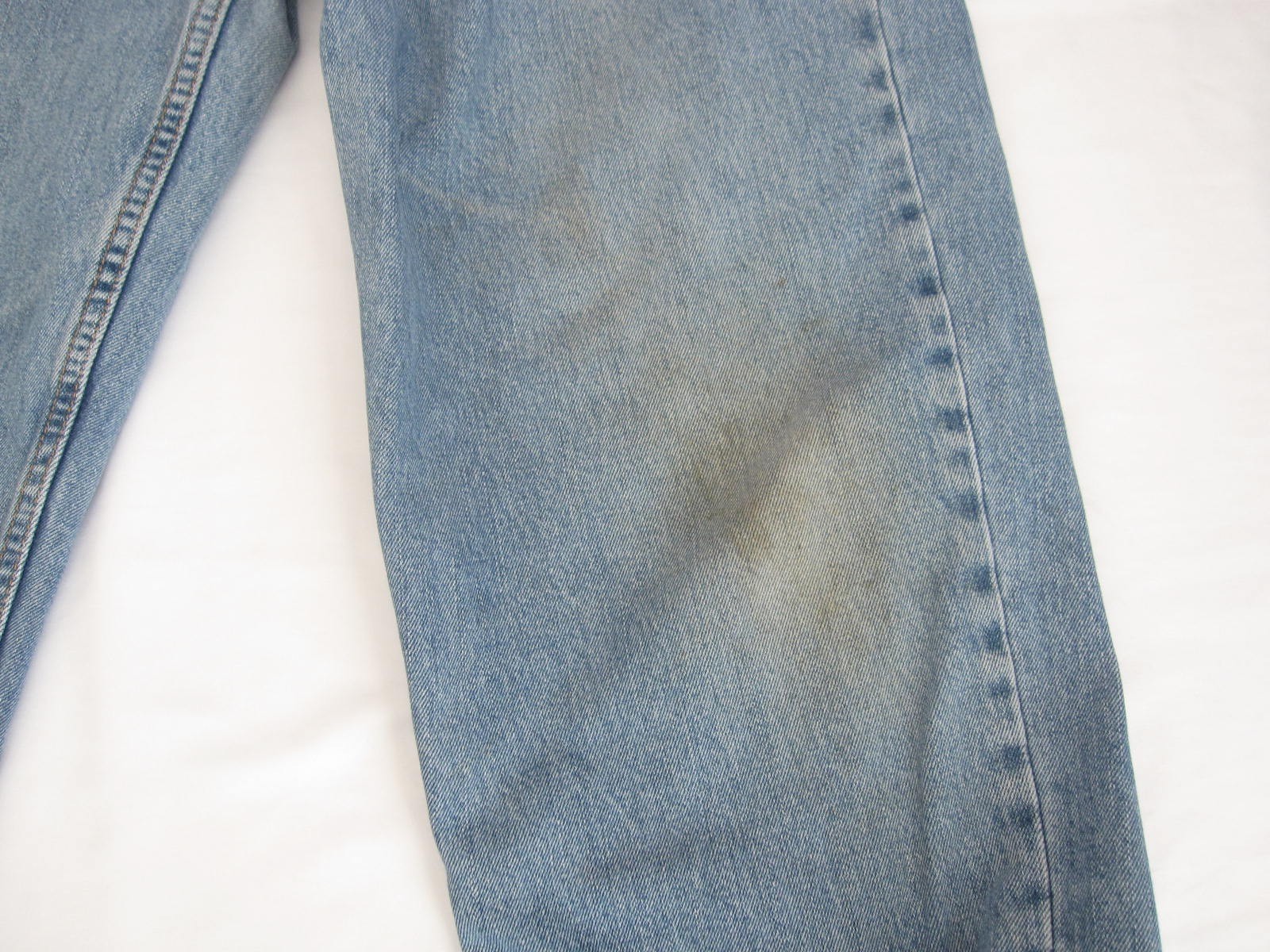 Y2K Vintage Levis 550 Relaxed Fit Distress Denim Jeans Men Sz W40 x L32 (MP520) thumbnail 8