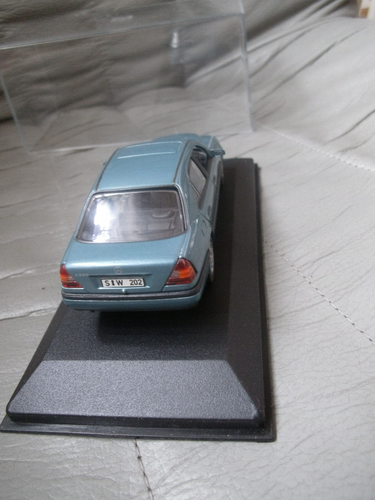 Minichamps Paul`s Modelart Mercedes Benz C220 C Klasse 1:43 blau metallic - Picture 6 of 7